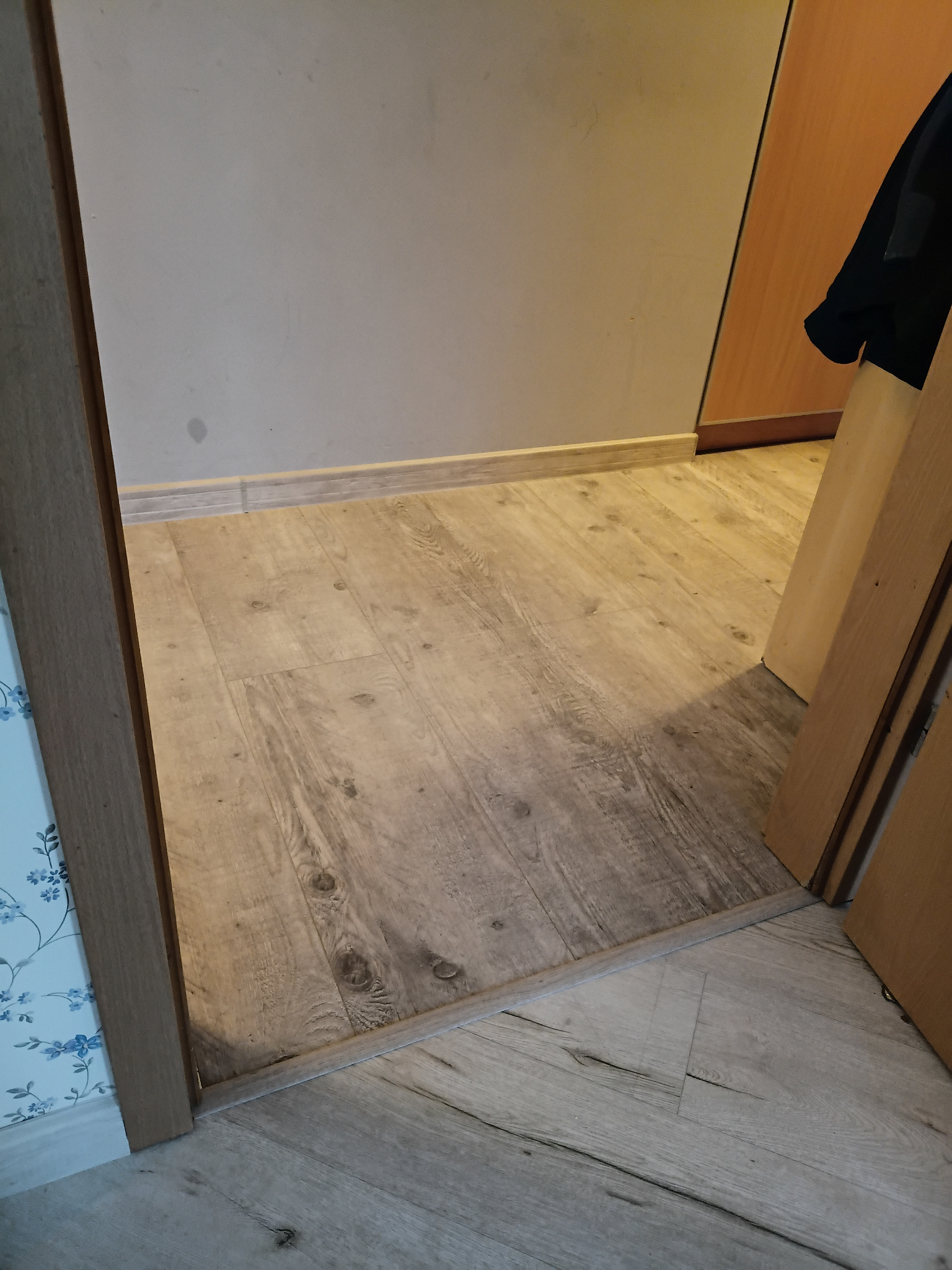 Panele podłogowe laminowane montaż